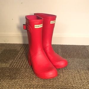 Hot pink HUNTER boots size 7, great condition